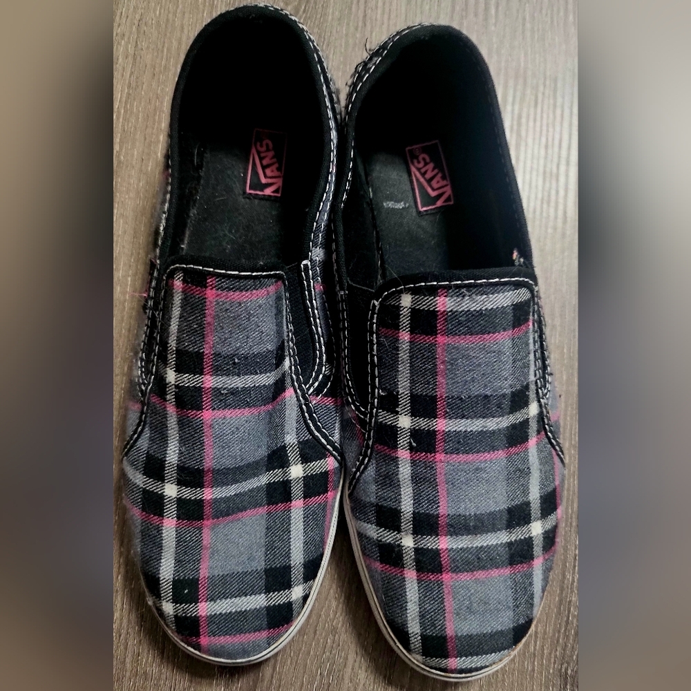 Womens VANS plaid black/pink/white/gray slip on sneakers size 7